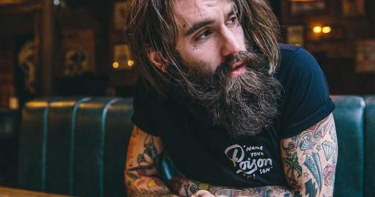 Οι 10 λόγοι που θα πείσουν έναν άντρα να αφήσει μούσι