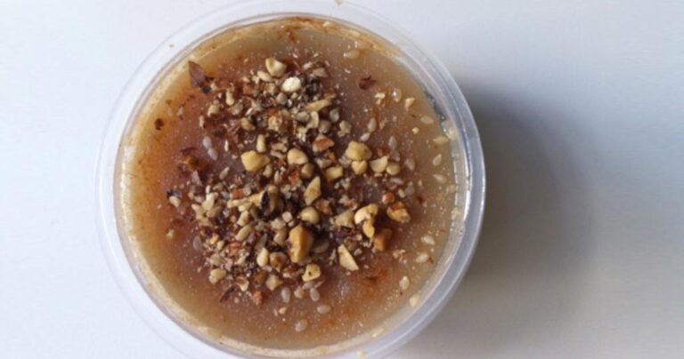 Συνταγή για την κλασική Μουσταλευριά