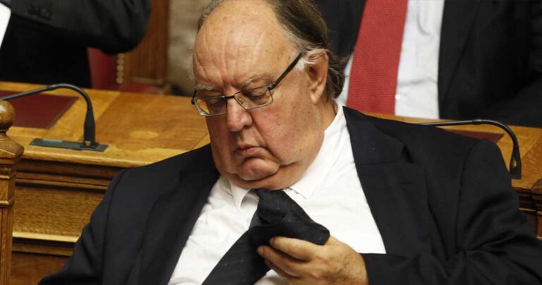 Θ. Πάγκαλος: “Είμαι ένας νεόπτωχος συνταξιούχος. Από 5.900 ευρώ παίρνω πλέον 1.800”