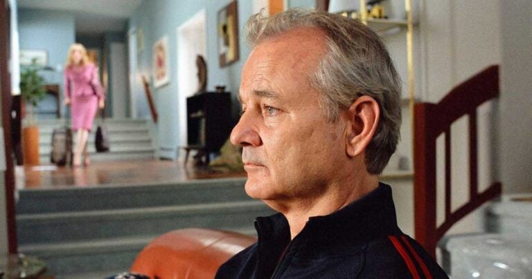 16 αλάνθαστα σημάδια ότι μπήκατε στη «μέση ηλικία»