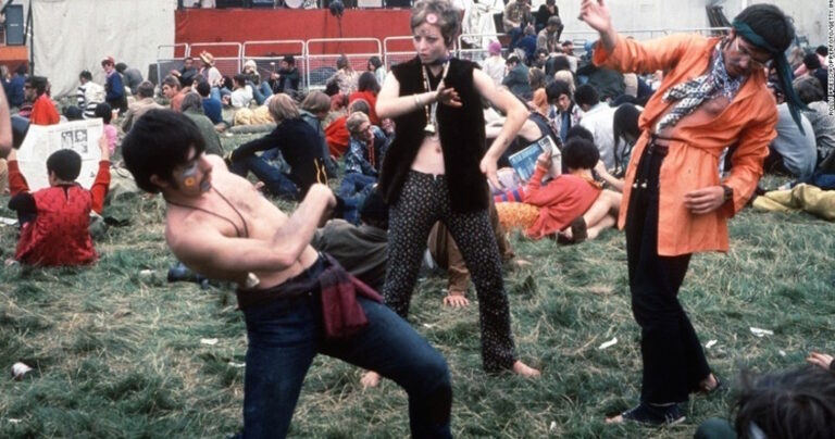 35 χαρακτηριστικές στιγμές της δεκαετίας του ‘60.