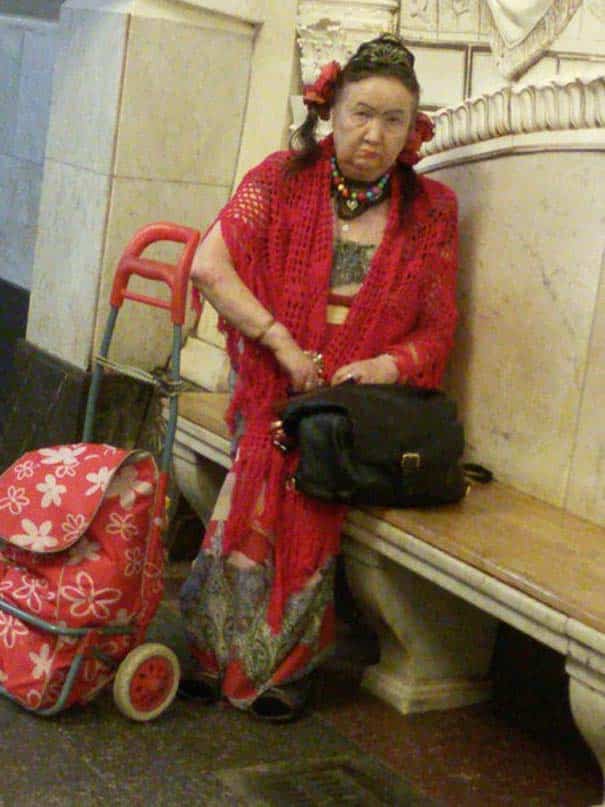 pote-den-ksereis-ti-tha-synantiseis-sto-metro-tis-rwsias-31