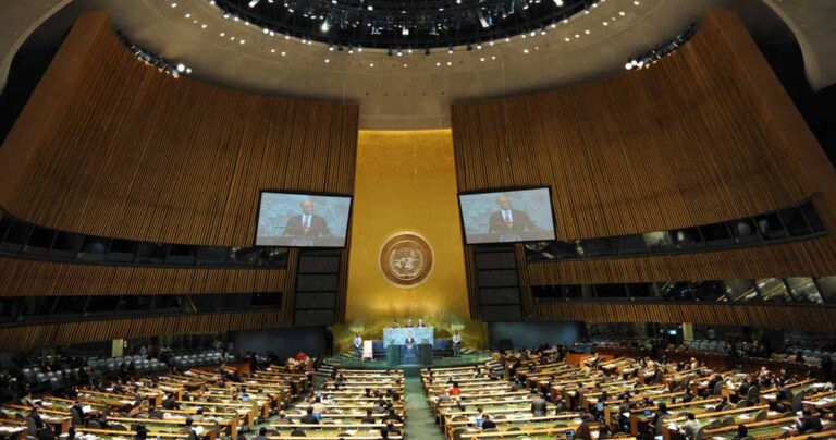 Αποχή της Ελλάδας από την ιστορική ψηφοφορία του ΟΗΕ για τις υπερχρεωμένες χώρες