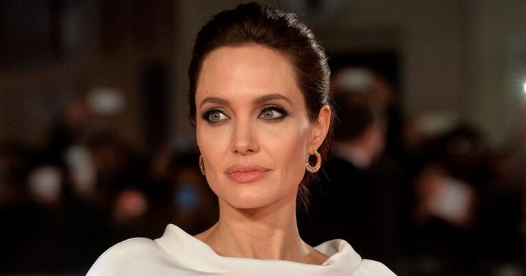 Η φωτογραφία της Αντζελίνα Τζολί χωρίς μακιγιάζ που κάνει τον γύρο του κόσμου.