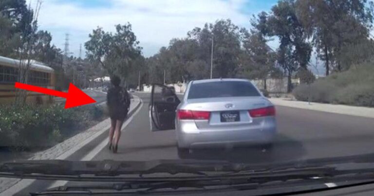 Πήδηξε έξω από το αυτοκίνητό της και το έβλεπε να συγκρούεται με άλλα!