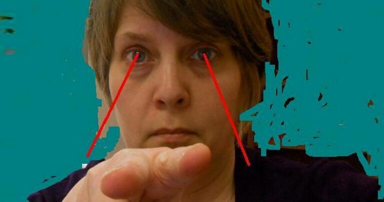 Οι μανούλες του ελληνικού διαδικτύου τα βάζουν με τους πρόσφυγες