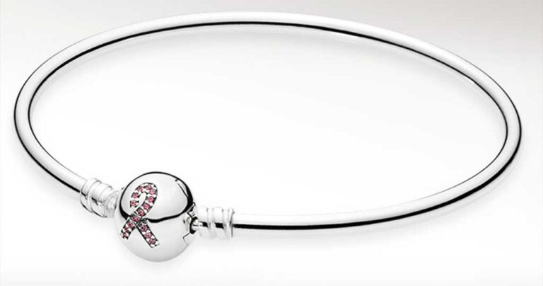 Εντυπωσιακό βραχιόλι προς τιμήν συλλόγου γυναικών με καρκίνο του μαστού