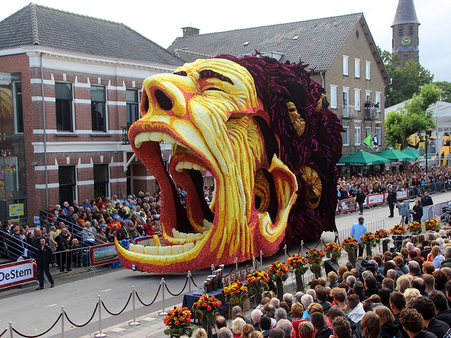 van-gogh-flower-parade-floats-corso-zundert-netherlands-6