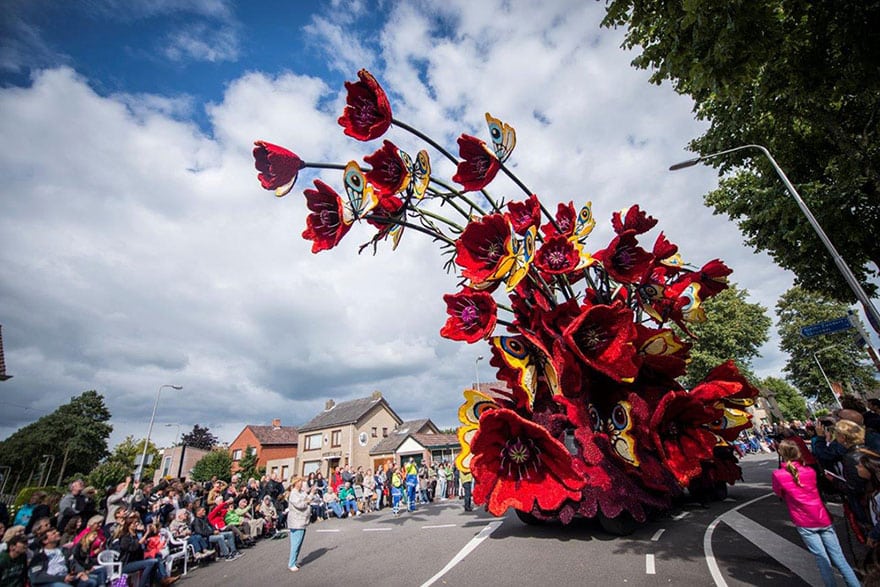 van-gogh-flower-parade-floats-corso-zundert-netherlands-7