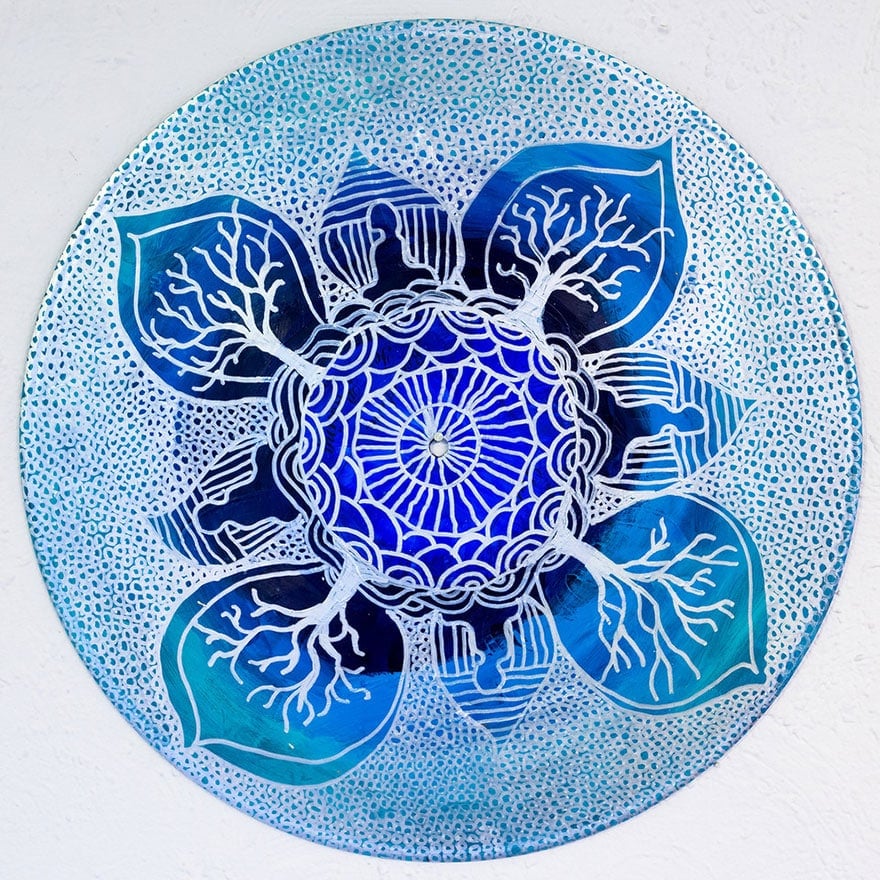 vinyl-record-mandalas-hand-painted-sara-roizen-110