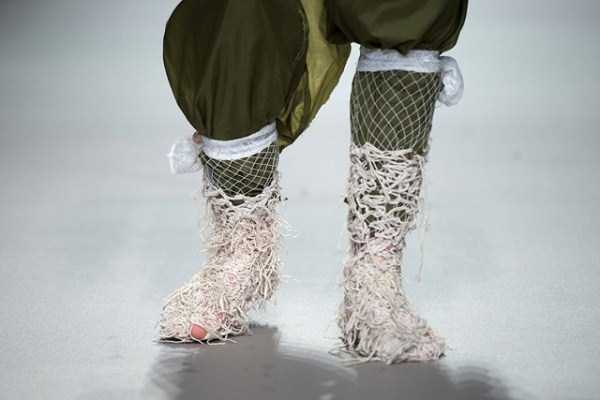 weird-bizarre-eccentric-fashion-27