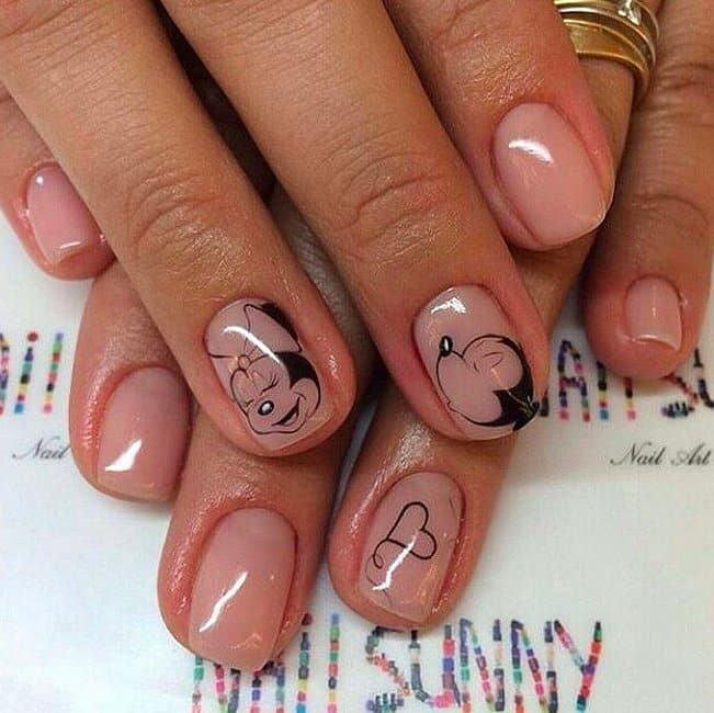 Disney-Nail-Art-Ideas-47