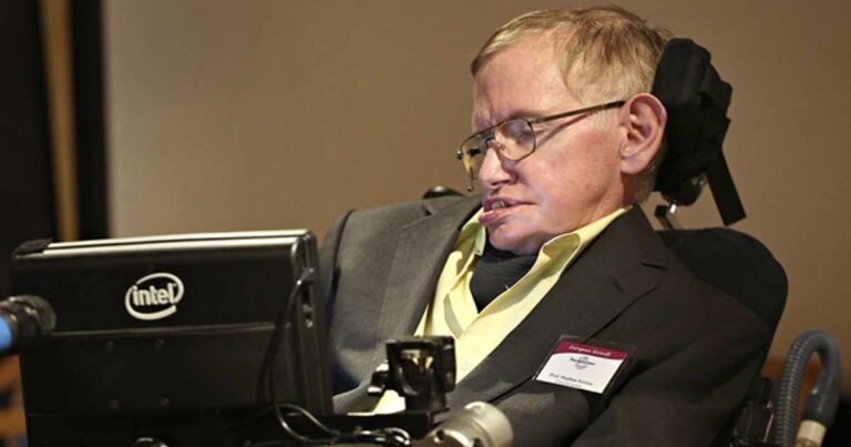 Στίβεν Χόκινγκ: “Αν οι εξωγήινοι φτάσουν στη Γη θα μας σκοτώσουν όλους”