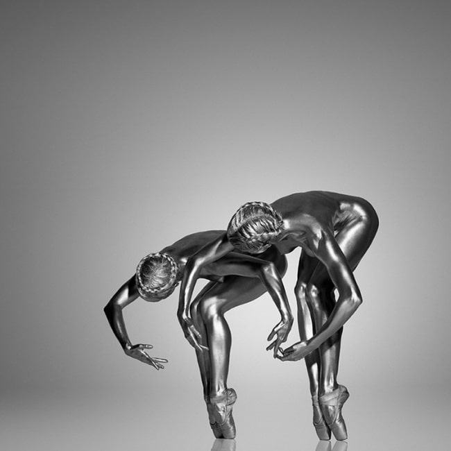 2401860-R3L8T8D-650-6_silver_body_painting_guido_argentini18