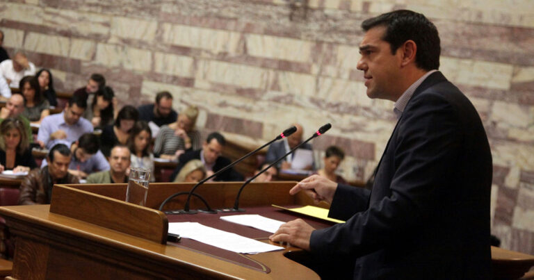 Με εντολή Τσίπρα, «κόβονται» 25% οι αμοιβές των βουλευτών