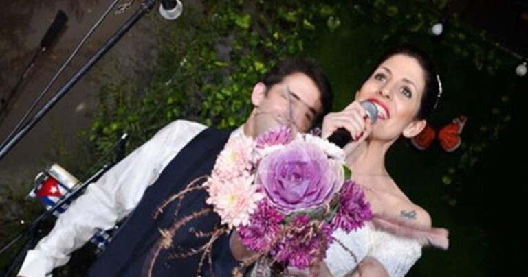 Γάμοι που η νύφη φεύγει κλαίγοντας και ο γαμπρός παντρεύεται τον κρυφό εραστή του!