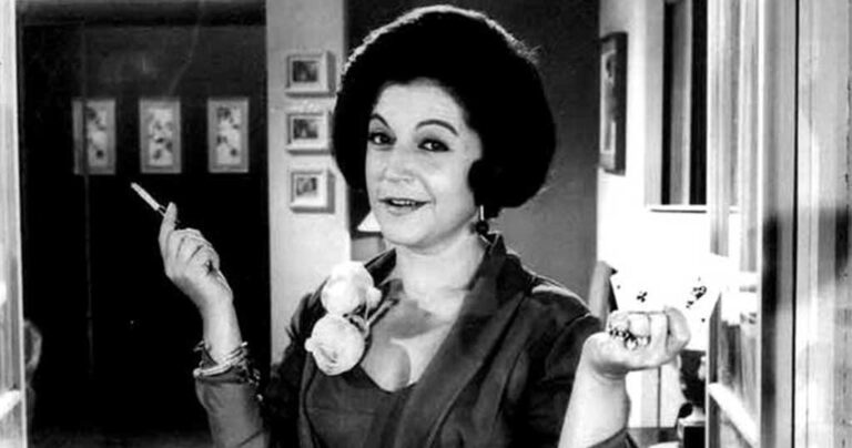 Ρένα Βλαχοπούλου: 10 κινηματογραφικές ατάκες της που έγραψαν ιστορία!