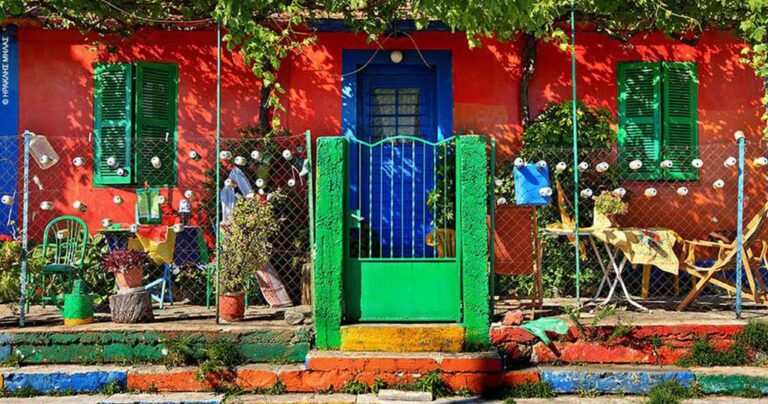 28 από τις πιο πολύχρωμες γωνιές της Ελλάδας