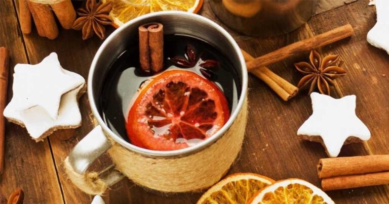 8 απλές συνταγές για γευστικά ζεστά ροφήματα!