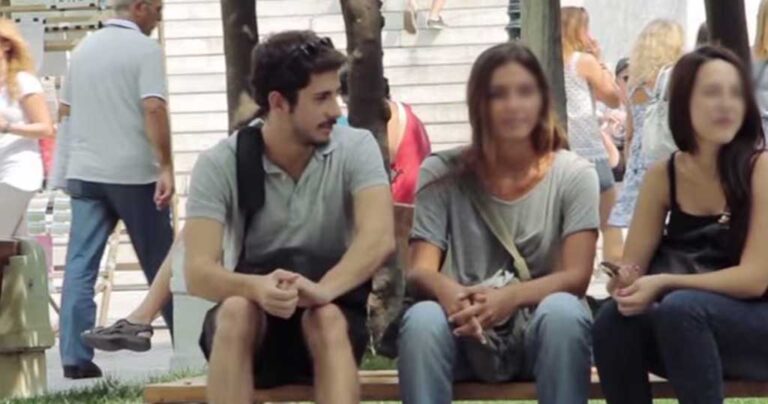 Φάρσα: Aπελπισμένος για σεξοuαλική εμπειρία στο κέντρο της Αθήνας!