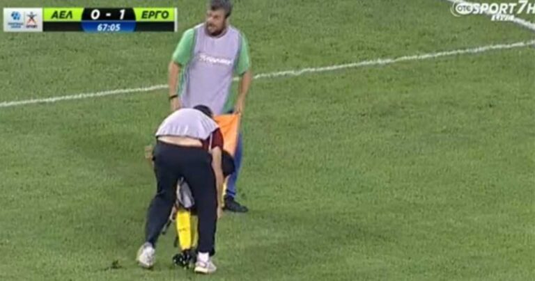 Τραυματιοφορέας για γέλια και για κλάματα στον αγώνα Λάρισα-Εργοτέλης