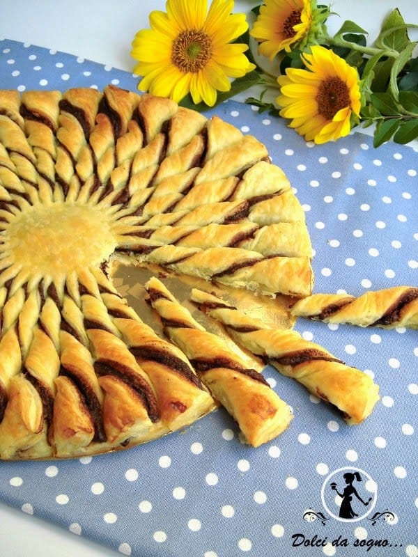 torta-girasole-di-pasta-sfoglia-e-nutella