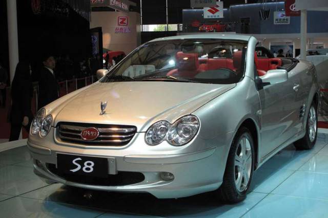 chinese_car_knockoffs_that_are_almost_identical_to_the_real_thing_640_12