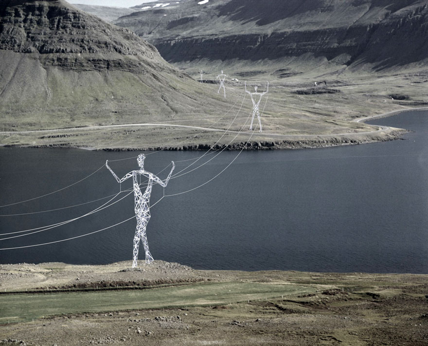 electricity-pylons-human-statues-choi-shine-1