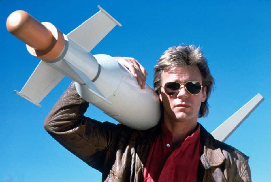 macgyver-with-missile