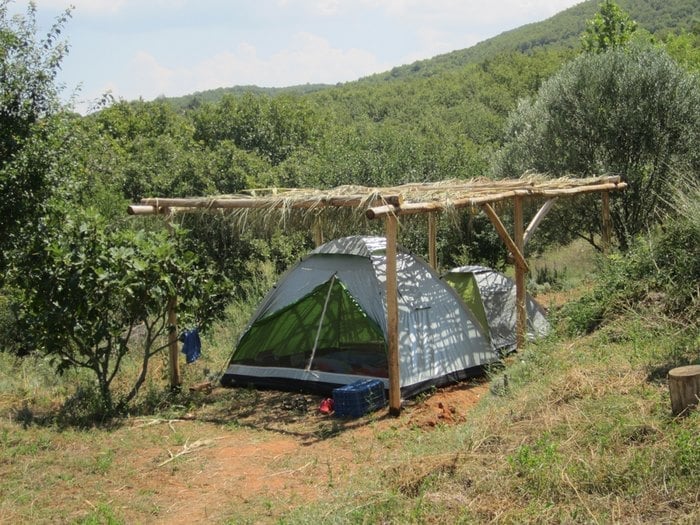 Υπάρχει ένα ανεξάρτητο ενεργειακά «οικοχωριό» 50 χιλιόμετρα από τη Θεσσαλονίκη!