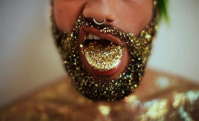 glitter-beard-trend-94__700