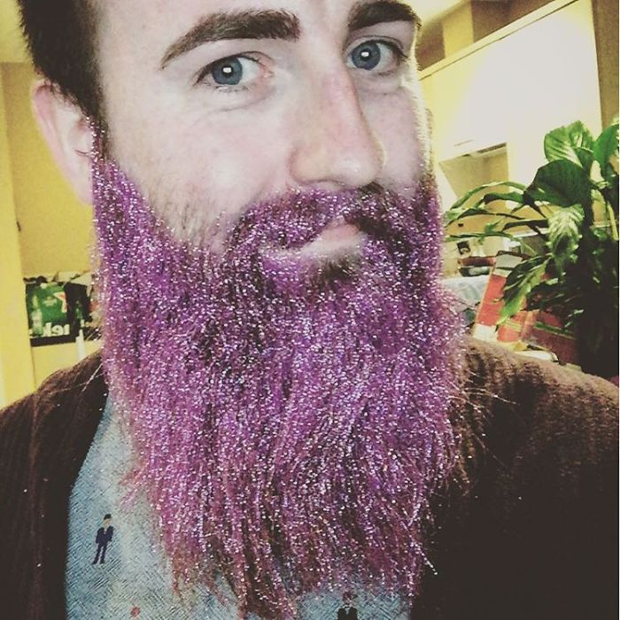 glitter-beard-trend-63__700