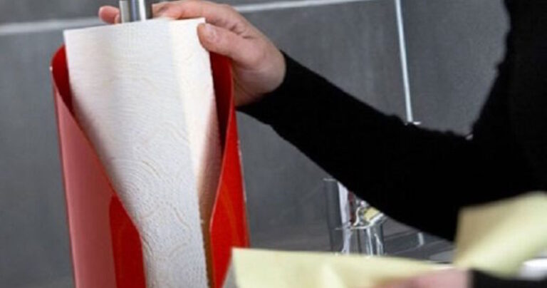 Να τι δεν πρέπει να καθαρίζετε με χαρτί κουζίνας!