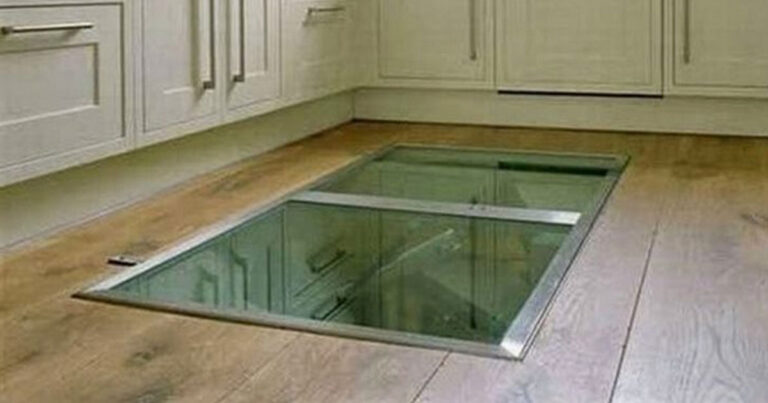 Σε αυτό το σπίτι υπάρχει ένα παράθυρο στο πάτωμα! Δείτε γιατί…