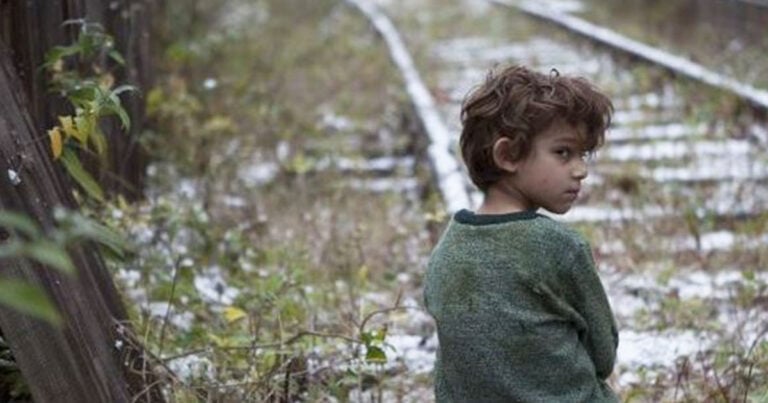 Ο κόσμος ανάποδα: To συγκλονιστικό βίντεο της Unicef για τον πόλεμο