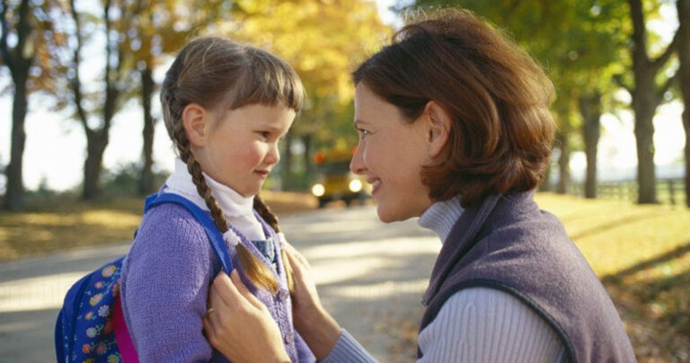 25 τρόποι για να μάθετε πως τα πήγε το παιδί σας στο σχολείο χωρίς να χρειαστεί να ρωτήσετε: “Λοιπόν, πως τα πήγες στο σχολείο σήμερα;”