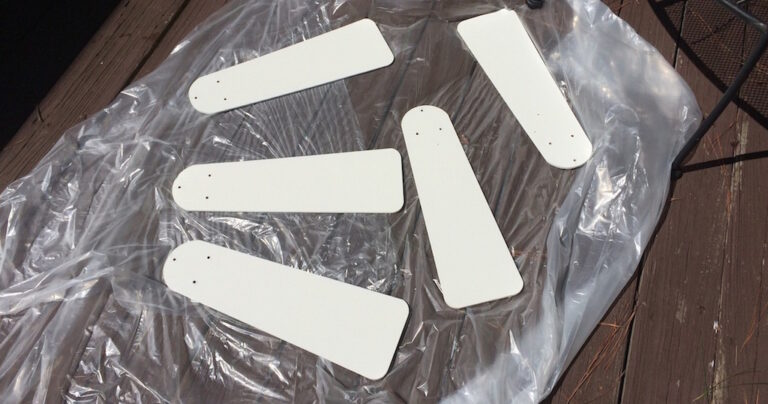 Μεταμόρφωσε τον βαρετό άσπρο ανεμιστήρα σε όνειρο κάθε παιδιού που λατρεύει το διάστημα!