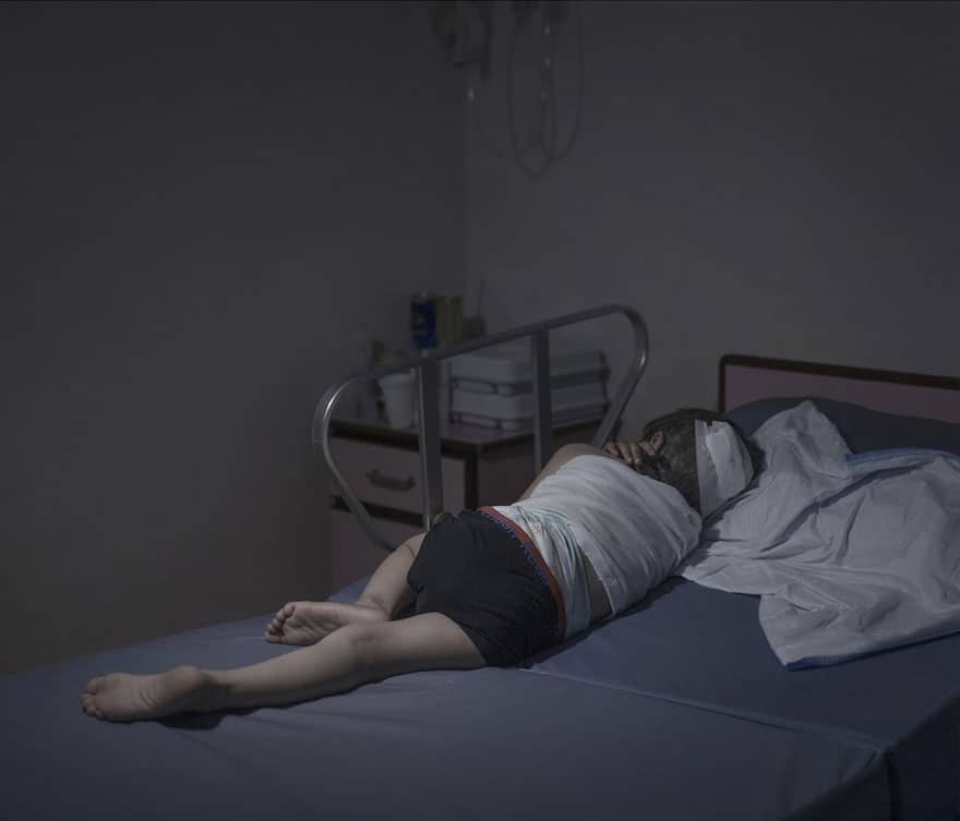 where-children-sleep-syrian-refugee-crisis-photography-magnus-wennman-10