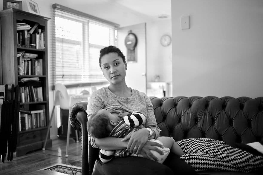 3972160-880-1447661193tired-of-staged-breastfeeding-photos-i-started-shooting-it-in-all-its-beautiful-messiness-6__880