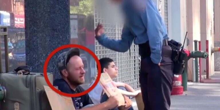 Γυναίκα αστυνομικός χτυπάει ζητιάνο. Η αντίδραση του πραγματικά θα σας συγκινήσει