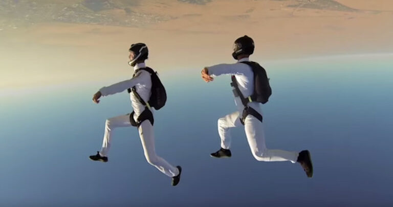 Πηδούν στον αέρα και το θέαμα είναι συγκλονιστικό!