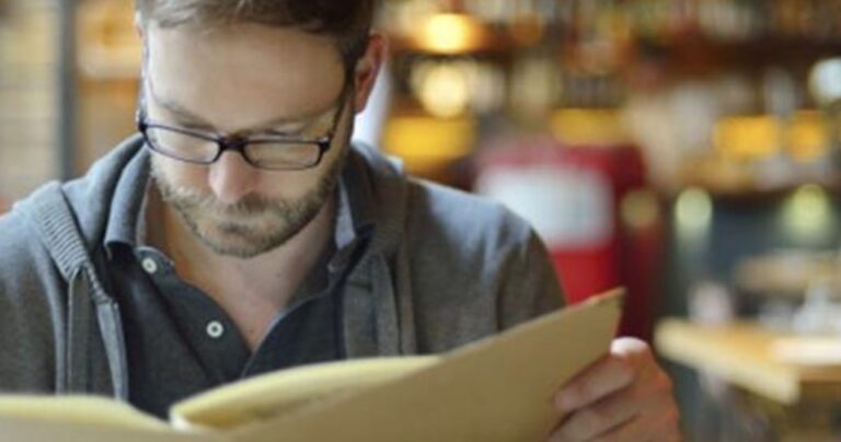 11 ψυχολογικά τρικ που εφαρμόζουν τα εστιατόρια για να ξοδεύετε περισσότερα χρήματα!