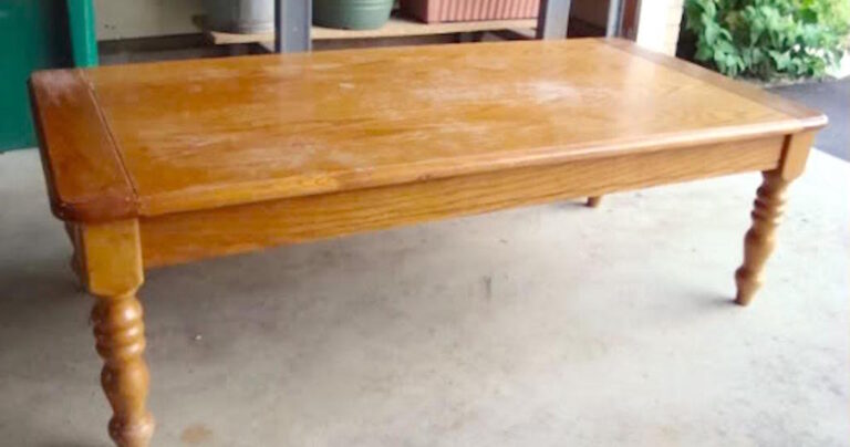 Μεταμόρφωσε αυτό το αδιάφορο τραπεζάκι σε ένα κλασικό κομμάτι!