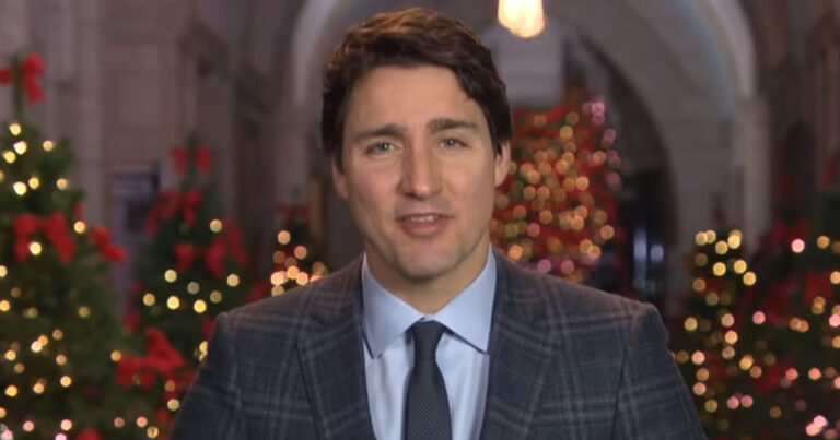 Το πρώτο χριστουγεννιάτικο μήνυμα του Καναδού Πρωθυπουργού είναι παράδειγμα για όλους τους ηγέτες του κόσμου.