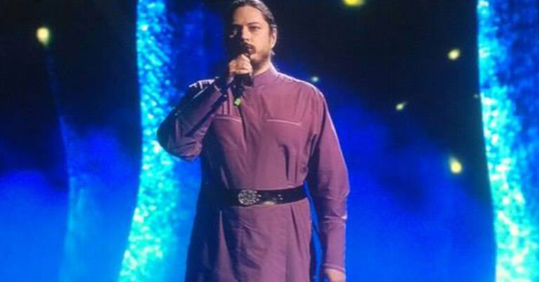 Ο ορθόδοξος ιερέας πατήρ Φώτιος που κέρδισε το ρωσικό «The Voice»!