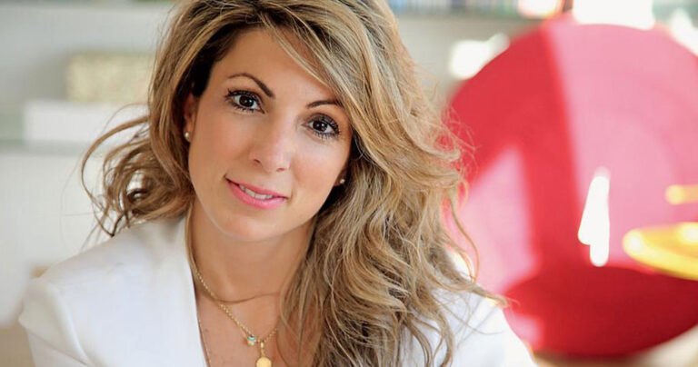 Αγγελική Παππά: H Ελληνίδα που διεκδικεί τον τίτλο της καλύτερης δασκάλας στον κόσμο!