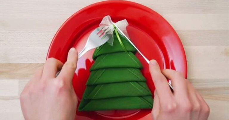 Mετατρέψετε εύκολα μια πετσέτα σε χριστουγεννιάτικο δέντρο!