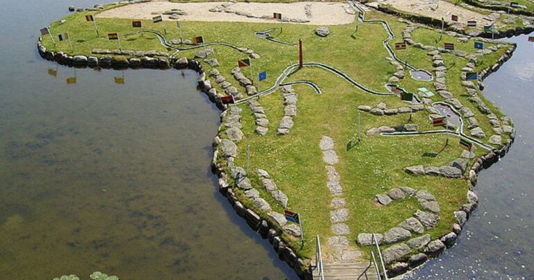 Ο πιο μοναδικός παγκόσμιος χάρτης που έχετε δει έκανε 25 χρόνια να τον κατασκευάσει!