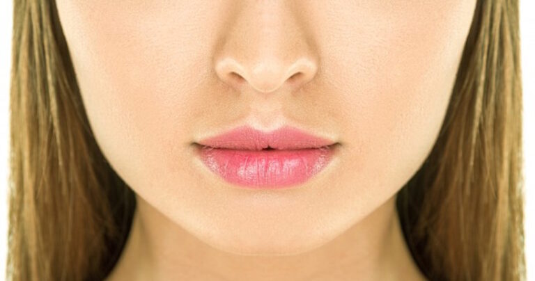 Γιατί έχουμε αυτό το μικρό “αυλάκι” κάτω από τη μύτη μας;