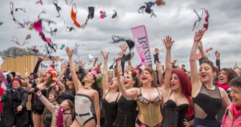 23 εντυπωσιακά μικροπράγματα που σίγουρα δεν γνωρίζατε για το γυναικείο στήθος